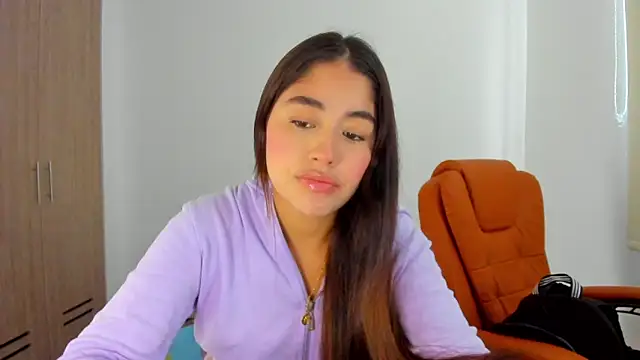 Snapshot of AriaMontgomery chatting on February 28, 6:09 pm AriaMontgomery online show from February 28, 6:09 pm