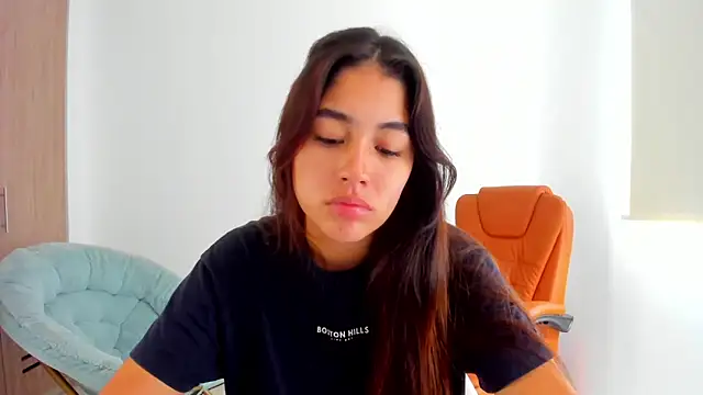 Snapshot of AriaMontgomery chatting on March 7, 6:22 pm AriaMontgomery online show from March 7, 6:22 pm