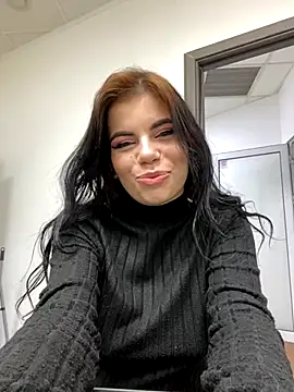 Snapshot of MiriamHazel chatting on December 5, 8:22 am MiriamHazel online show from December 5, 8:22 am