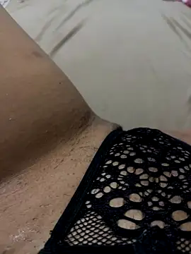 luara1988 online show from December 1, 12:59 am