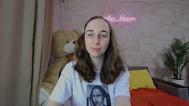 Anika bloom online show from March 19, 5:41 am