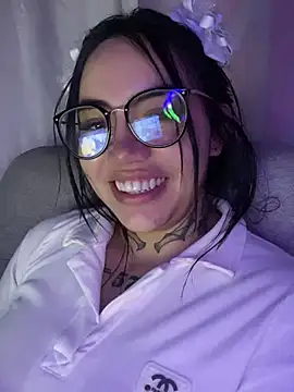 Nickiiiii online show from January 8, 1:42 am