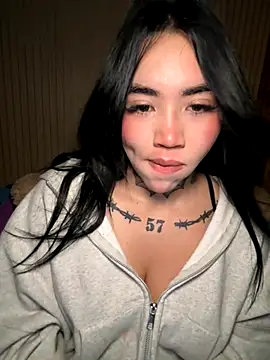 Nickiiiii online show from November 16, 7:36 am