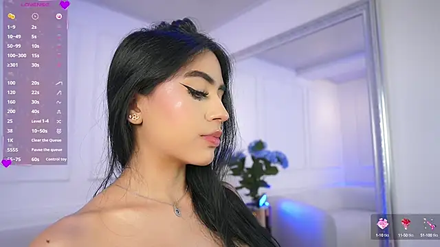 elasummer online show from February 15, 6:33 pm