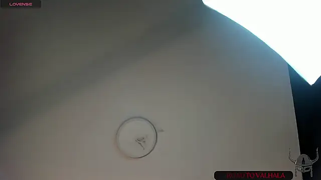 Snapshot of victoria_byte chatting on November 1, 9:39 pm victoria byte online show from November 1, 9:39 pm