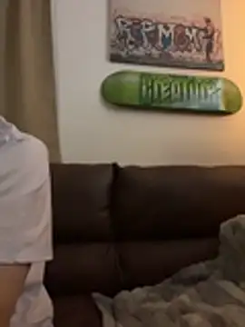 Snapshot of DirkD916 chatting on December 5, 7:17 am DirkD916 online show from December 5, 7:17 am