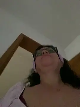 Sharongirl07 online show from March 7, 1:29 pm