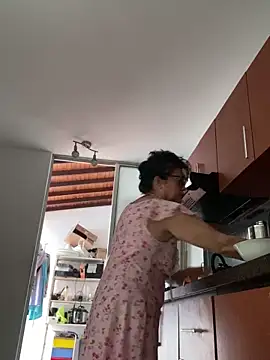 Sharongirl07 online show from April 28, 12:32 pm