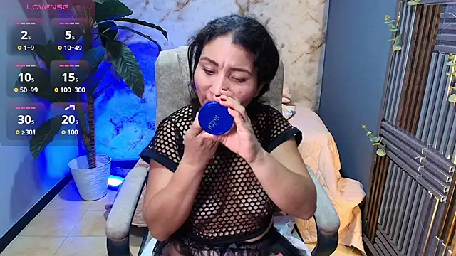 jennaa milf  online show from June 23, 7:34 pm