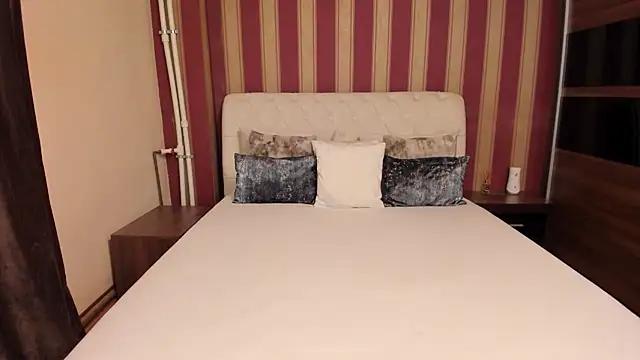 AshPage online show from March 14, 8:36 pm