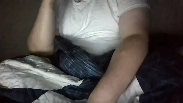 Snapshot of jacklack221 chatting on October 21, 7:31 am jacklack221 online show from October 21, 7:31 am