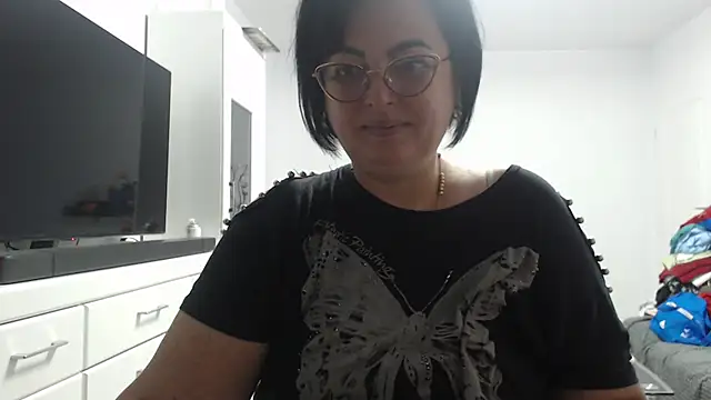 Amandamuller1982 online show from September 28, 9:20 pm