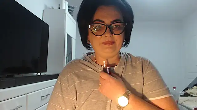 Amandamuller1982 online show from July 5, 1:45 am