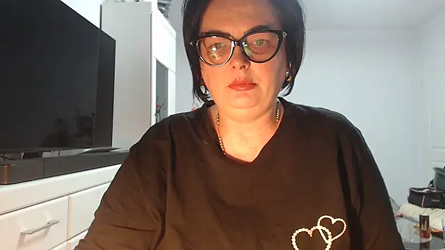 Amandamuller1982 online show from July 10, 8:33 pm