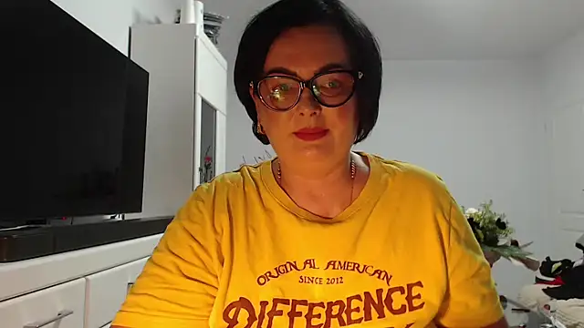 Amandamuller1982 online show from July 19, 9:40 pm