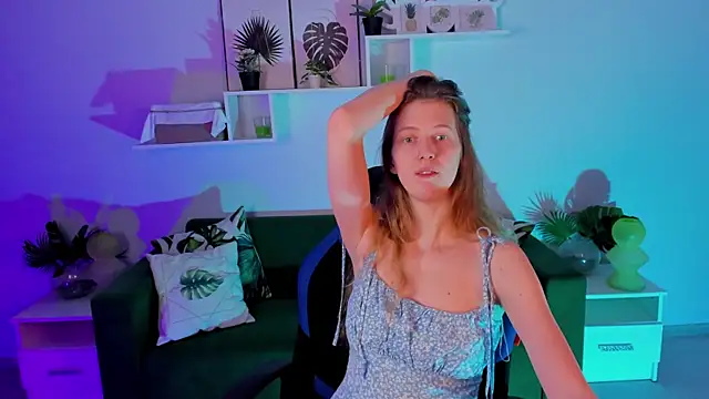 Snapshot of Sharon_Evansi chatting on February 8, 2:49 pm Sharon Evansi online show from February 8, 2:49 pm