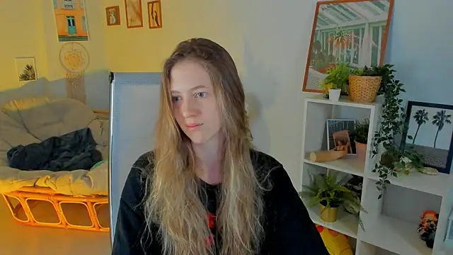 Snapshot of Sharon_Evansi chatting on March 16, 12:11 pm Sharon Evansi online show from March 16, 12:11 pm