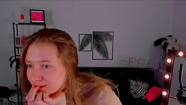 Snapshot of Sharon_Evansi chatting on March 20, 11:38 am Sharon Evansi online show from March 20, 11:38 am