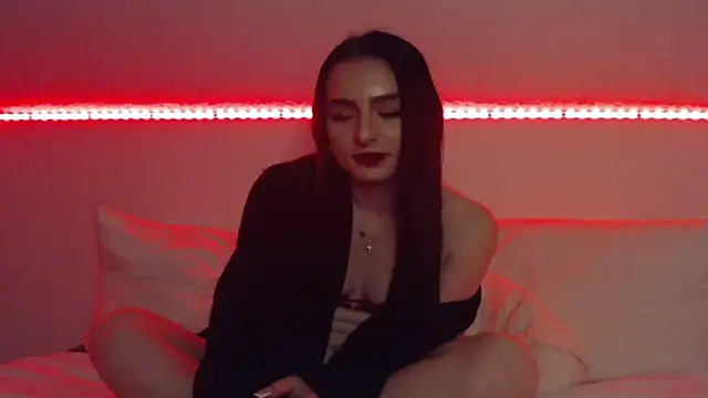 Snapshot of AdelinaAlia chatting on February 20, 8:25 pm AdelinaAlia online show from February 20, 8:25 pm