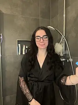 Snapshot of AdelinaAlia chatting on December 2, 11:04 am AdelinaAlia online show from December 2, 11:04 am