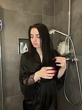 Snapshot of AdelinaAlia chatting on December 16, 11:15 am AdelinaAlia online show from December 16, 11:15 am