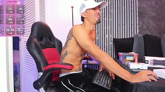 Snapshot of Duriel_ chatting on January 11, 12:18 pm Duriel online show from January 11, 12:18 pm