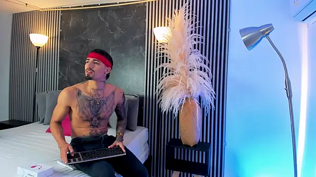 Snapshot of Duriel_ chatting on March 6, 12:41 pm Duriel online show from March 6, 12:41 pm