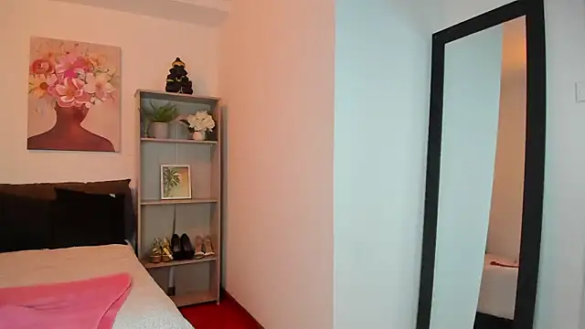 SaraMilf 69 online show from March 15, 3:56 am