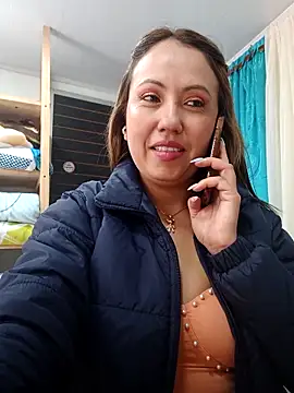 VIOLETA-25  online show from September 11, 3:23 pm