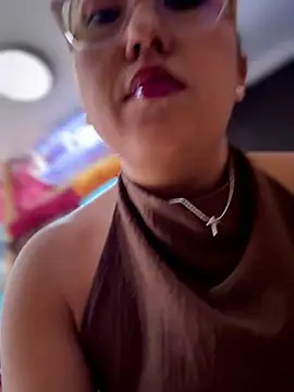 Snapshot of VIOLETA-25_ chatting on June 26, 3:27 pm VIOLETA-25 online show from June 26, 3:27 pm