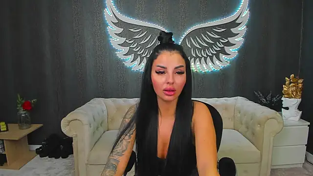 Snapshot of anemarieejolie chatting on January 25, 10:50 pm anemarieejolie online show from January 25, 10:50 pm