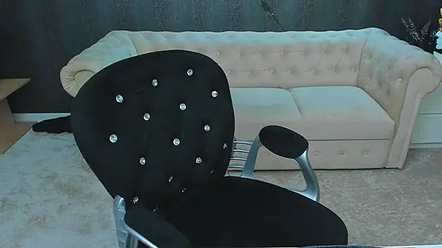 Snapshot of anemarieejolie chatting on February 10, 10:40 pm anemarieejolie online show from February 10, 10:40 pm