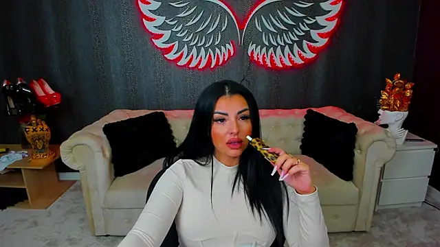 Snapshot of anemarieejolie chatting on December 2, 5:08 pm anemarieejolie online show from December 2, 5:08 pm