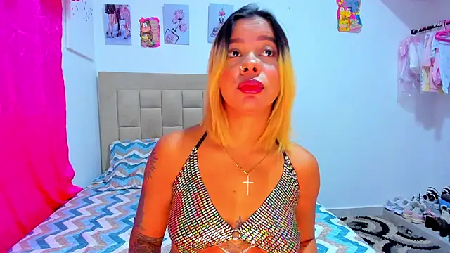 Snapshot of Miranda-brow chatting on January 12, 4:08 pm Miranda-brow online show from January 12, 4:08 pm