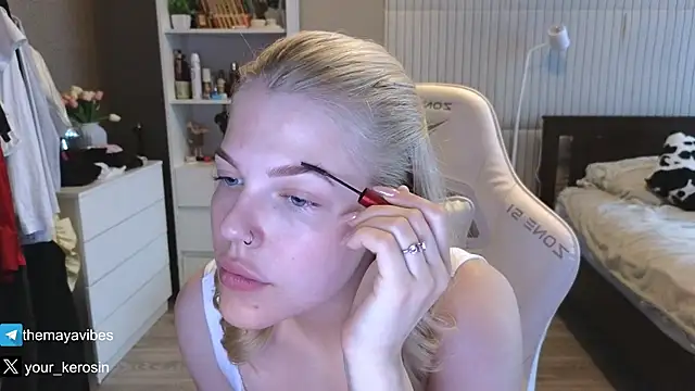 Maya Rave online show from July 21, 3:53 am