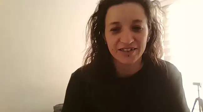 Snapshot of hanamy_joha chatting on January 13, 9:52 pm hanamy joha online show from January 13, 9:52 pm