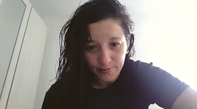 Snapshot of hanamy_joha chatting on March 11, 2:29 pm hanamy joha online show from March 11, 2:29 pm