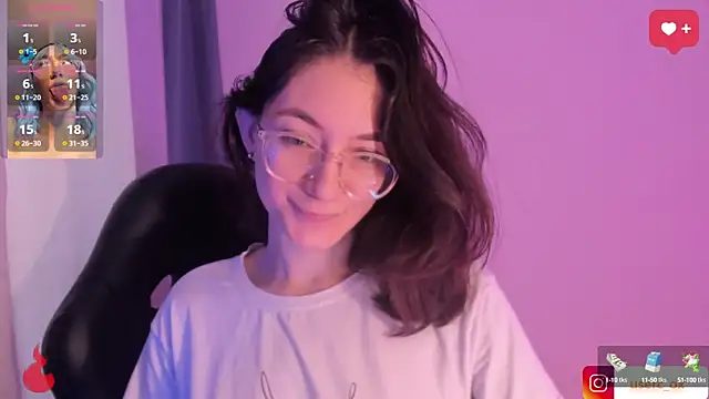 Snapshot of haanna_thompsoon chatting on March 22, 1:19 pm haanna thompsoon online show from March 22, 1:19 pm