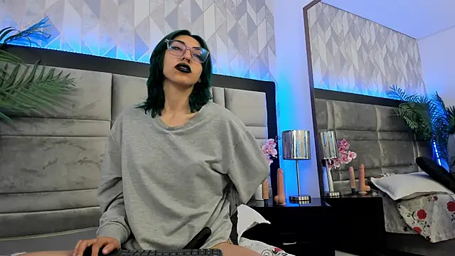 Snapshot of Im_gaia chatting on January 6, 3:40 pm Im gaia online show from January 6, 3:40 pm