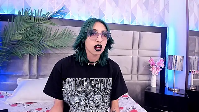 Snapshot of Im_gaia chatting on January 7, 5:20 pm Im gaia online show from January 7, 5:20 pm
