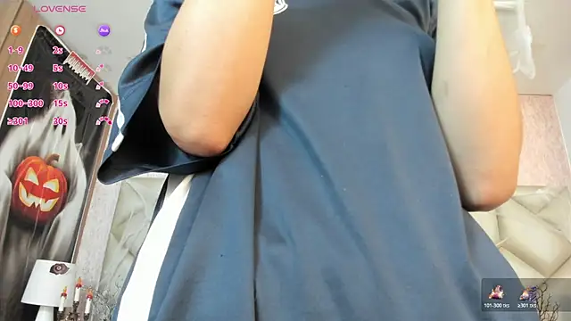 Snapshot of Im_gaia chatting on November 5, 12:05 pm Im gaia online show from November 5, 12:05 pm