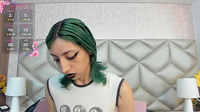 Snapshot of Im_gaia chatting on December 3, 12:25 pm Im gaia online show from December 3, 12:25 pm