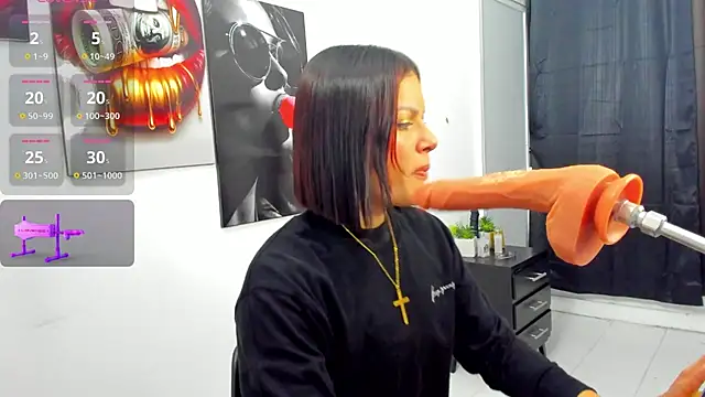 Snapshot of la_mazona chatting on January 25, 8:10 pm la mazona online show from January 25, 8:10 pm