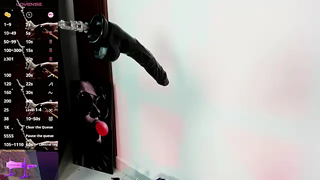 Snapshot of la_mazona chatting on September 23, 7:28 pm la mazona online show from September 23, 7:28 pm