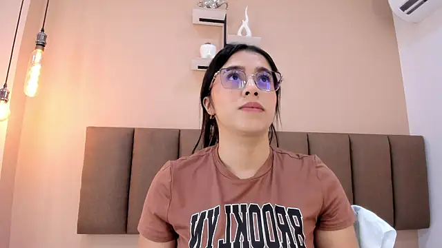 Snapshot of Amy_wats0n chatting on June 12, 7:02 pm Amy wats0n online show from June 12, 7:02 pm