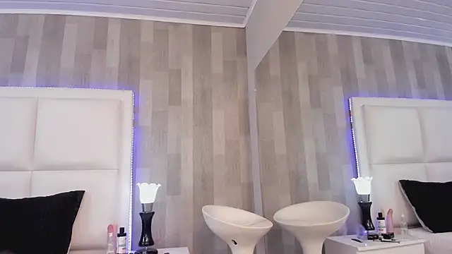 HazelMoret online show from February 12, 2:54 pm