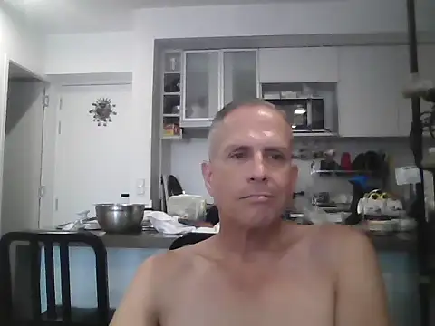 Diegoperrote682661 online show from May 4, 10:39 pm