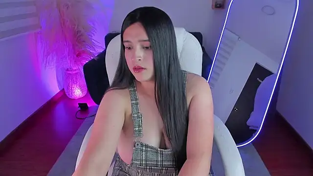 Pamela cheverry online show from January 9, 4:15 am