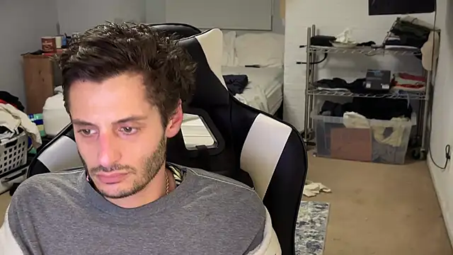 Dylansd online show from December 25, 4:54 am