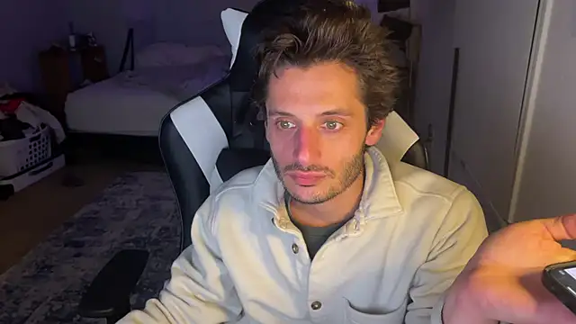 Dylansd online show from December 27, 8:24 am